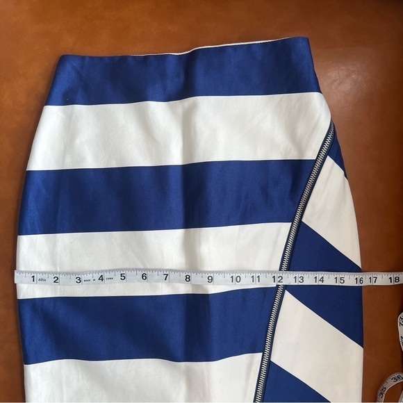 Express Women’s Blue White Striped Pencil Skirt Diagonal Zipper Detail Sz O NWT - Picture 7 of 13